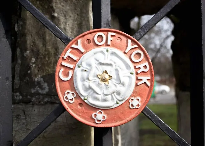 Nyaraló 51 Main Avenue Luxurious Modern House With Garden & Parking Pass The Keys *