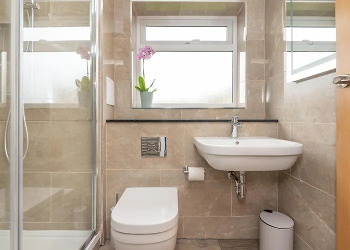 51 Main Avenue Luxurious Modern House With Garden & Parking Pass The Keys * York